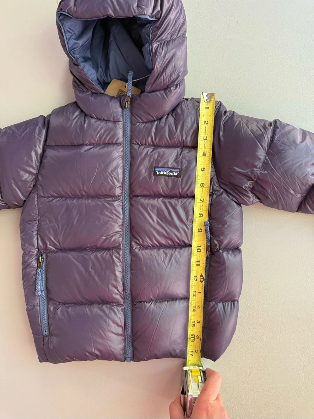Patagonia Baby Hi-Loft Down Sweater Hoody Jacket Plummet Purple 4T or 5T New Tag